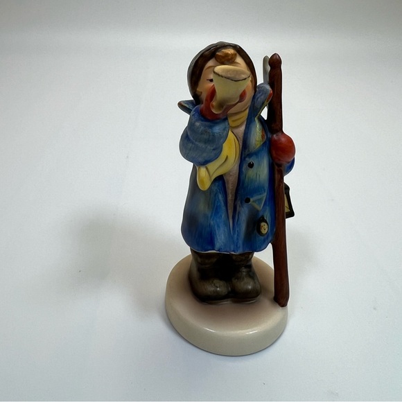 Goebel Hummel Hear Ye Hear Ye Ceramic Boy with Horn, Latern & Staff Figurine - Picture 2 of 12